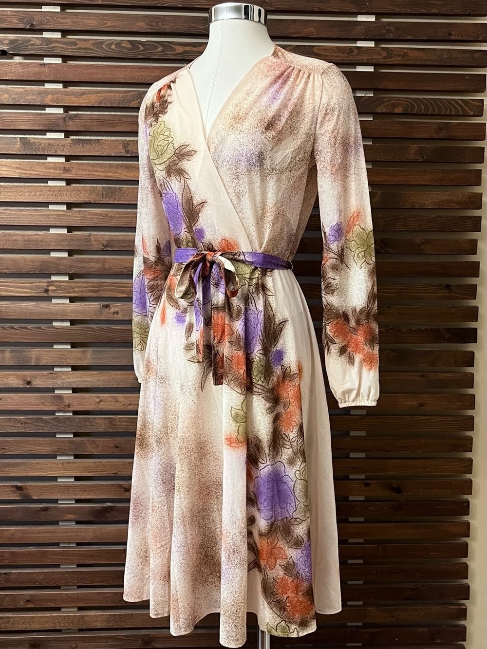 Vintage 1970s Disco Cream Purple Floral Long Sleeve Tie Waist Midi Sheer Dress M